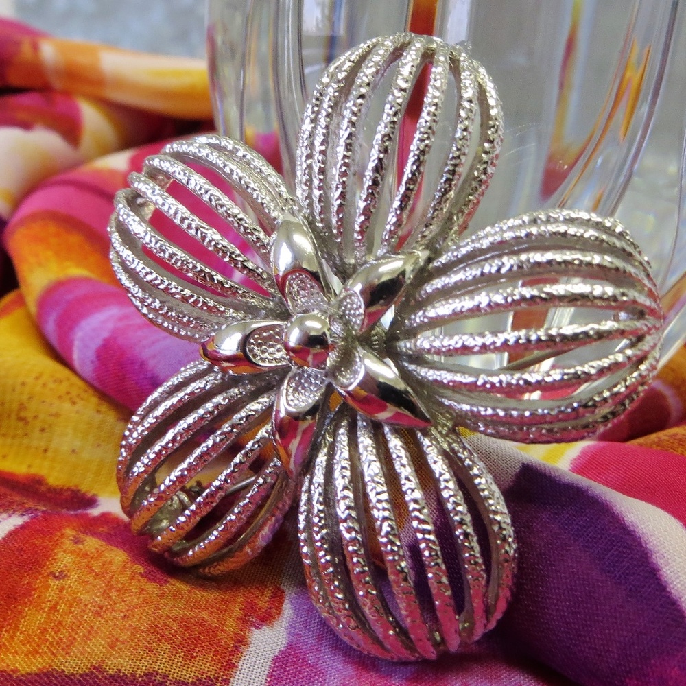 Unique Enchanted Edgy Thorn Pricked Sweet Looking Poison Flower